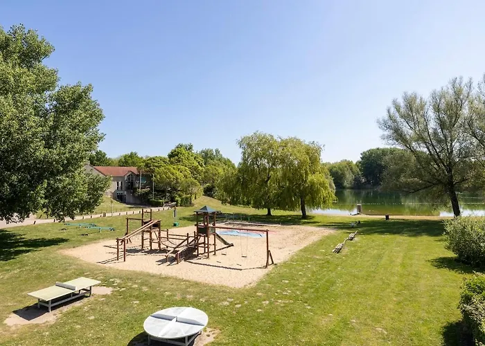 度假居 Beautiful On Park On Swimming Water Ewijk