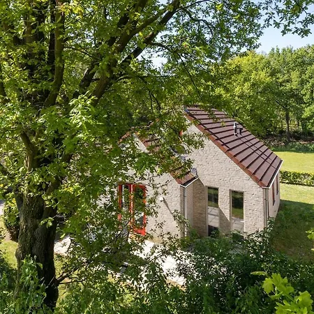 펜션 Beautiful On Park On Swimming Water Ewijk