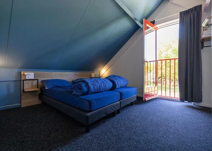 펜션 Beautiful On Park On Swimming Water