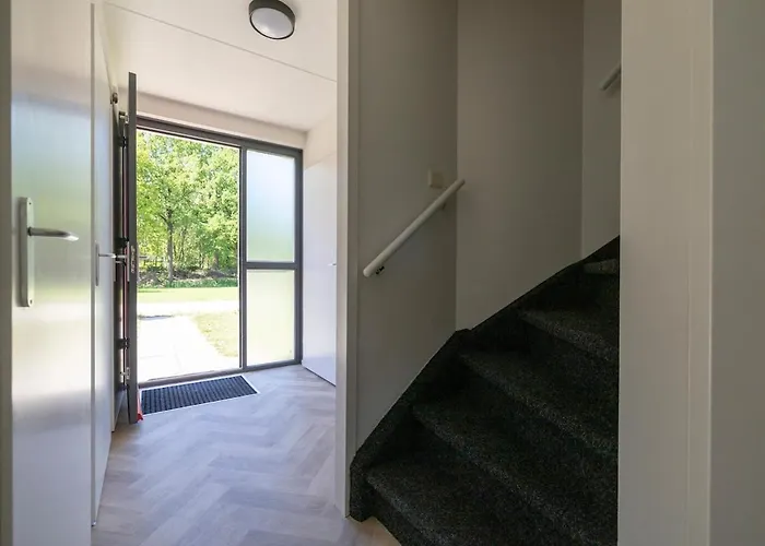 Beautiful On Park On Swimming Water * Ewijk